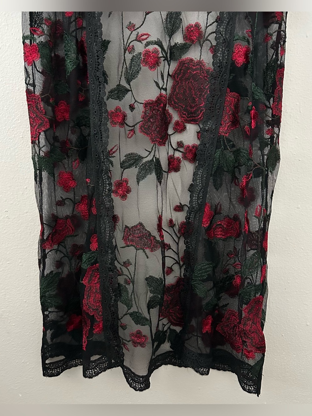 Lularoe Long Sheer Lace Duster Sweater S Black Red Embroidered Floral Whimsigoth - Picture 3 of 9